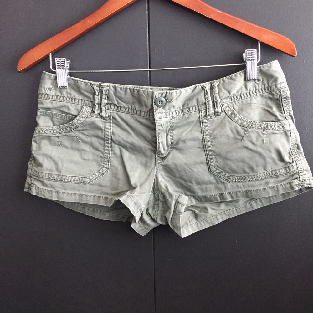 American Eagle Shorts (3 shorts/skirt/dress $15)